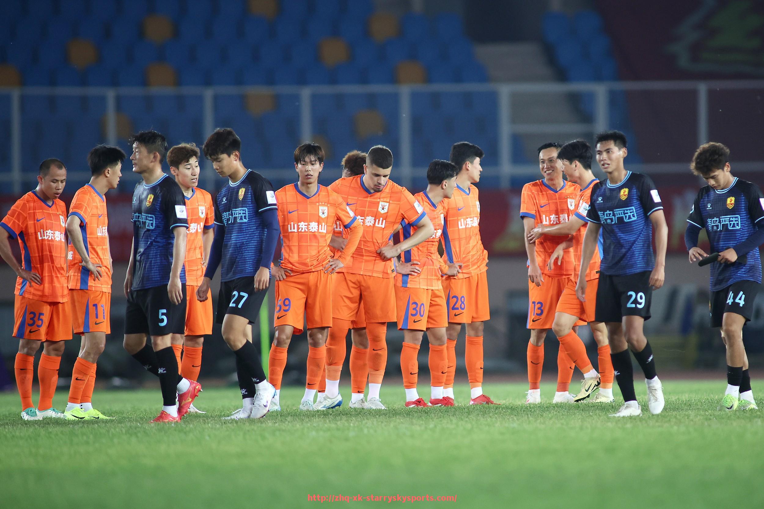 星空体育-世俱杯比赛中精准长传球员在攻防转换中的关键战术价值